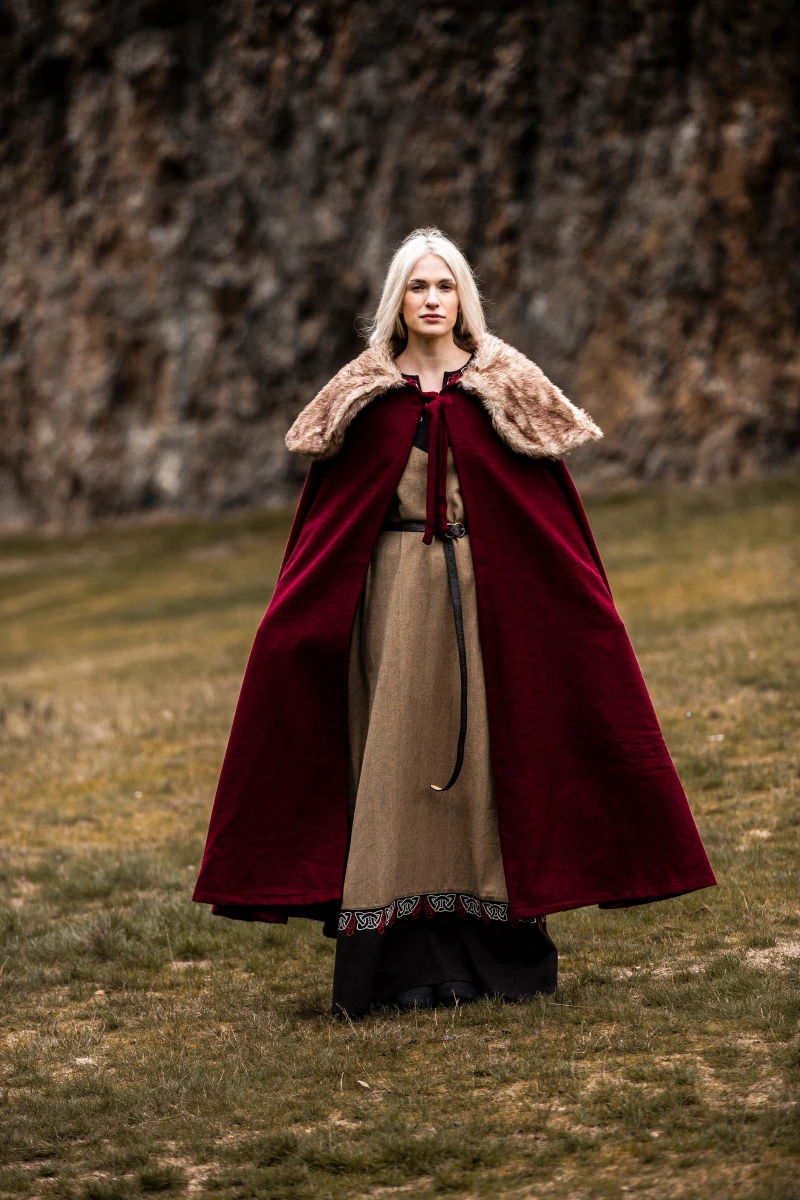 Cape Viking Janne — Rouge